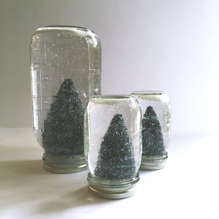 DIY: Mason Jar Snow Globe