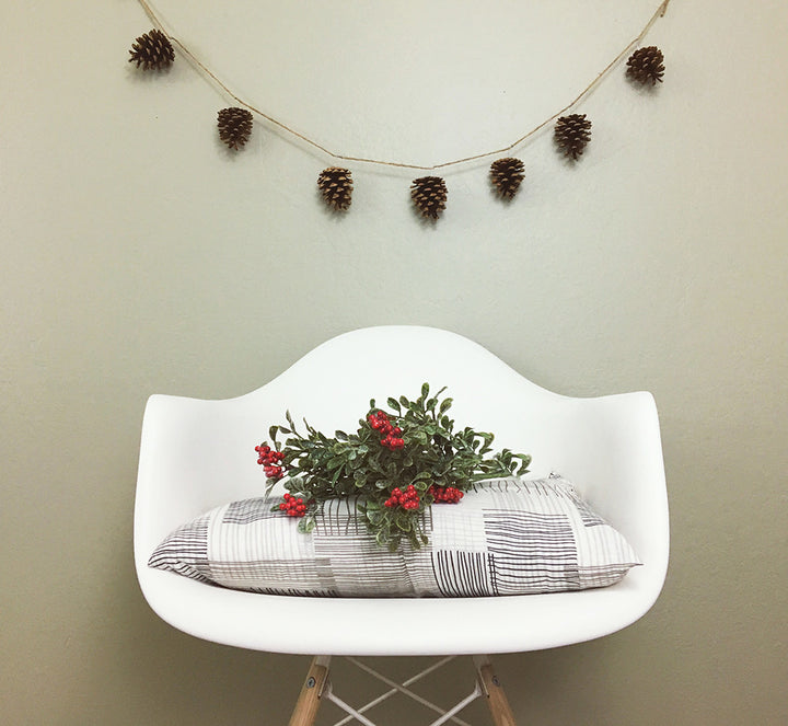 DIY: Pinecone Garland